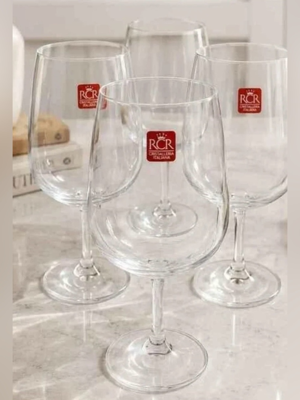 RCR Cristalleria Italiana Wine Glasses Set of 4